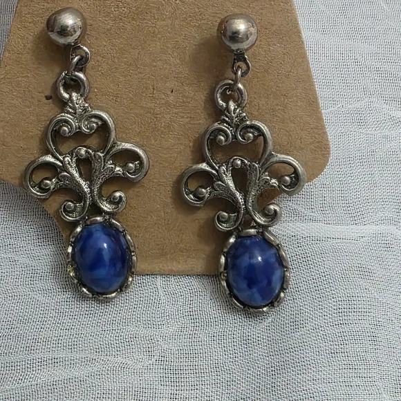 Sarah Coventry Silver and Blue Vintage Earrings - Picture 5 of 8